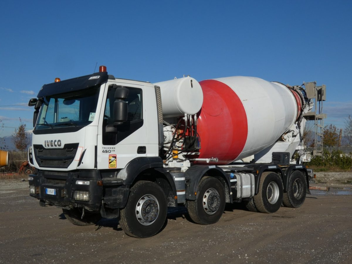 IVECO TRAKKER 450 CIFA RY1300 - شاحنة خلاطة خرسانة: صورة 1 IVECO TRAKKER 450 CIFA RY1300 - شاحنة خلاطة خرسانة: صورة 1