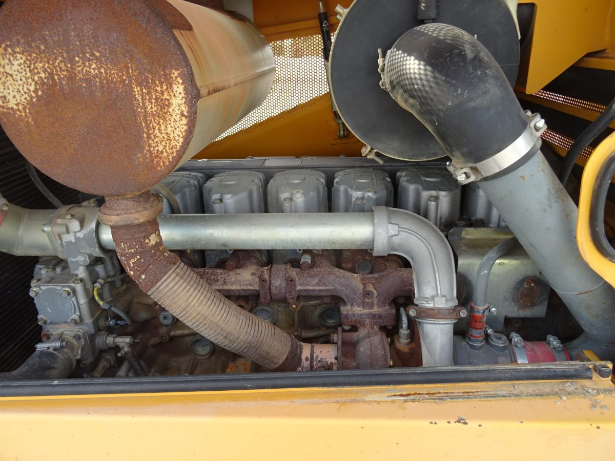 بلدوزر LIBHERR PR 734 XL: صورة 8