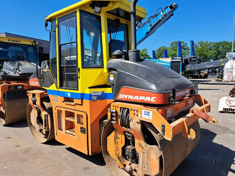 Dynapac CG 233 HF - مدحلة: صورة 2 Dynapac CG 233 HF - مدحلة: صورة 2