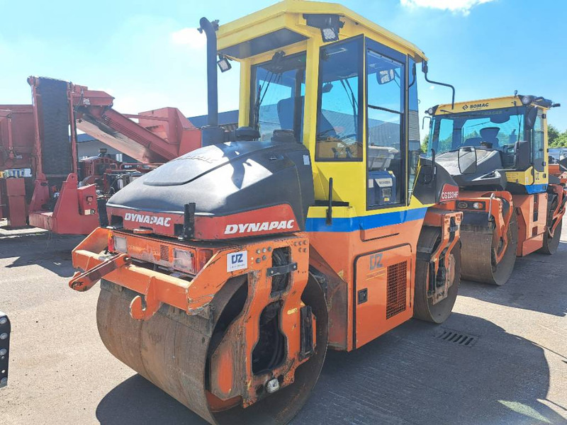Dynapac CG 233 HF - مدحلة: صورة 1 Dynapac CG 233 HF - مدحلة: صورة 1