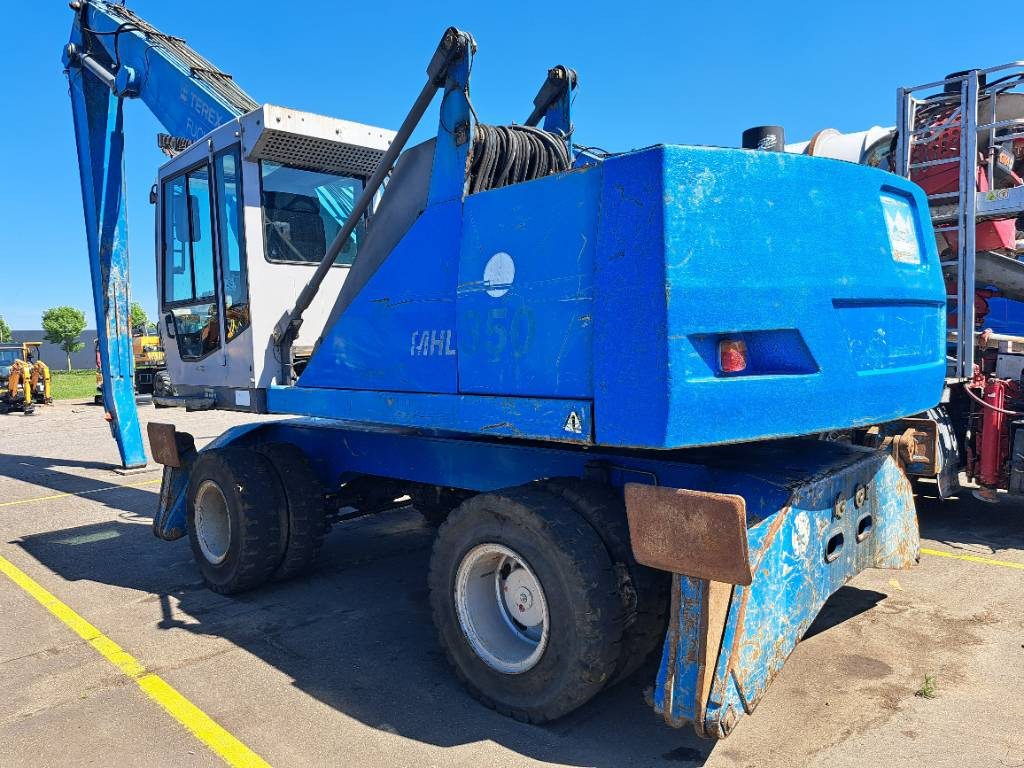 Fuchs MHL350C + generator - آلة التعامل مع النفايات: صورة 1 Fuchs MHL350C + generator - آلة التعامل مع النفايات: صورة 1