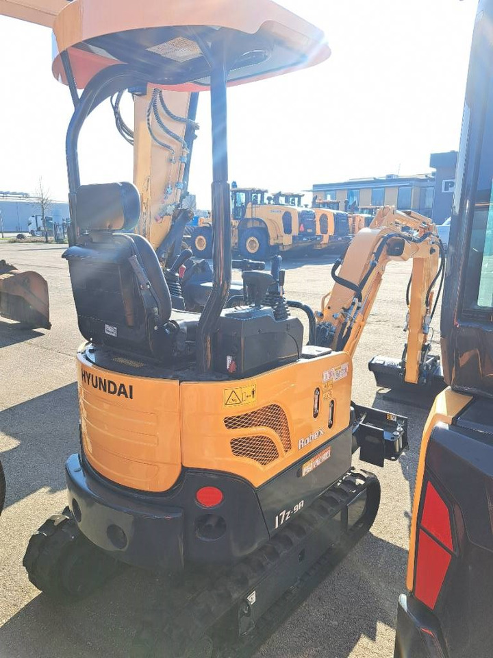 Hyundai R17Z-9AK - حفار صغير: صورة 3 Hyundai R17Z-9AK - حفار صغير: صورة 3