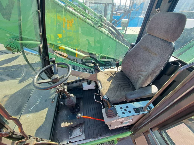 Sennebogen 825M-C - آلة التعامل مع النفايات: صورة 5 Sennebogen 825M-C - آلة التعامل مع النفايات: صورة 5