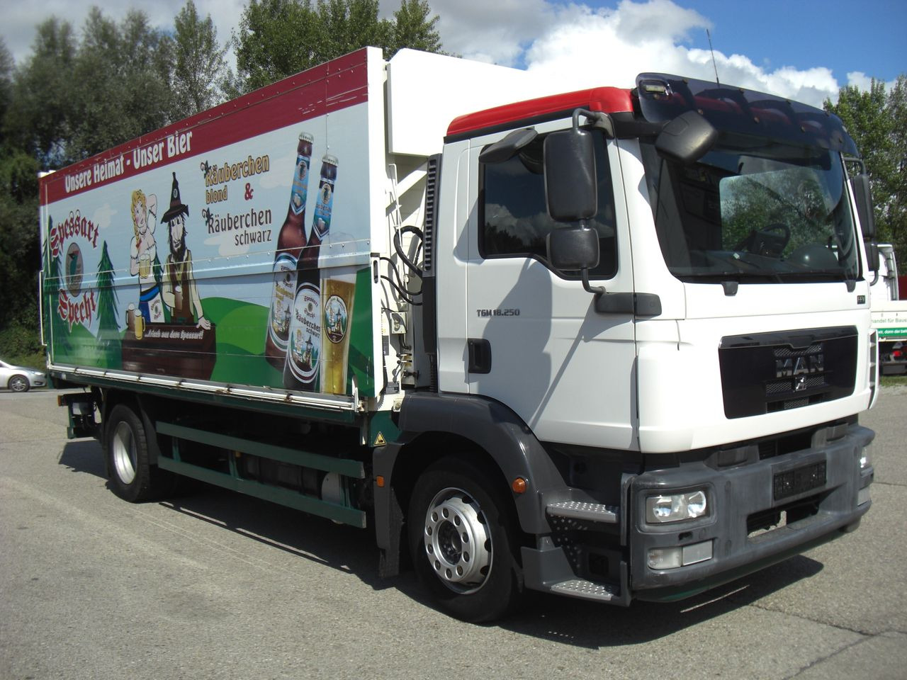 MAN 18250 TGM - شاحنة صندوقية: صورة 2 MAN 18250 TGM - شاحنة صندوقية: صورة 2