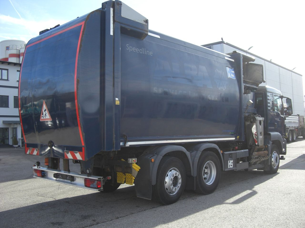 MAN 26360FNLL / RECHTSGEST. - شاحنة قمامة: صورة 3 MAN 26360FNLL / RECHTSGEST. - شاحنة قمامة: صورة 3