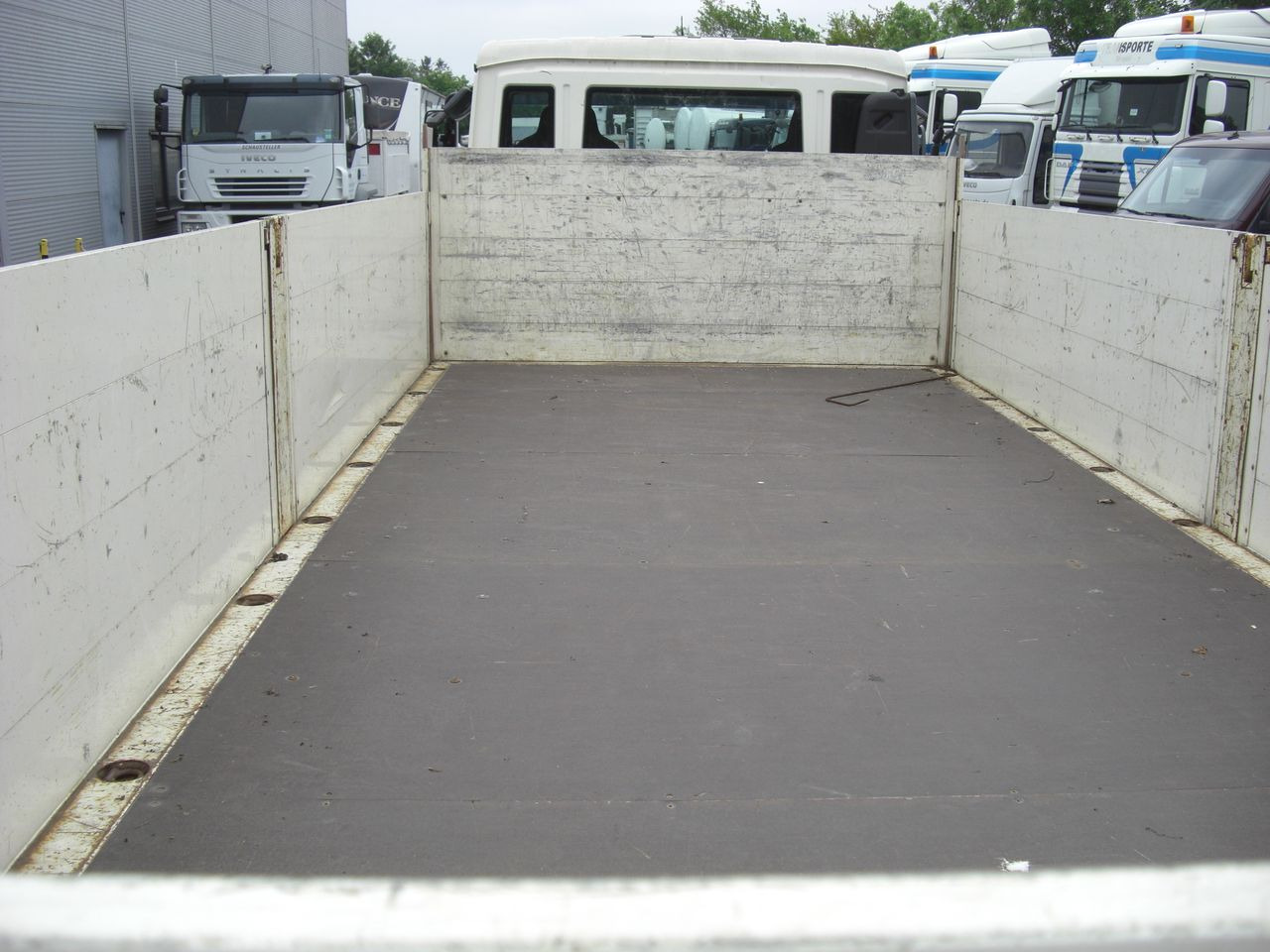 MAN 8180L - شاحنات مسطحة: صورة 5 MAN 8180L - شاحنات مسطحة: صورة 5