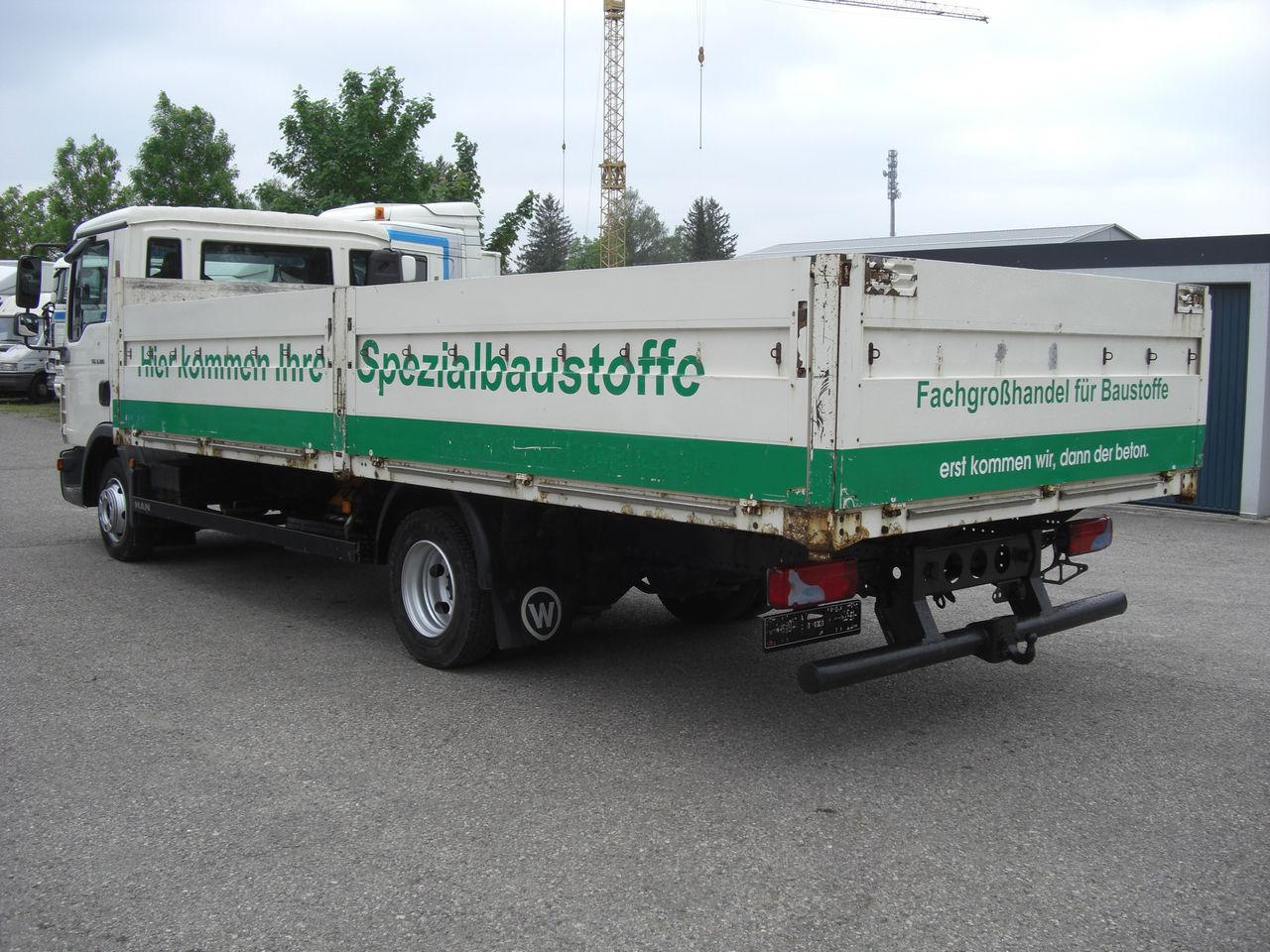 MAN 8180L - شاحنات مسطحة: صورة 4 MAN 8180L - شاحنات مسطحة: صورة 4