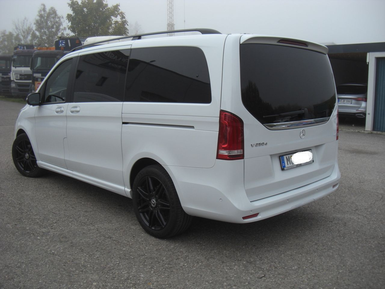 Mercedes-Benz V 250 LANG - الشاحنات الصغيرة كابينة مزدوجة: صورة 4 Mercedes-Benz V 250 LANG - الشاحنات الصغيرة كابينة مزدوجة: صورة 4