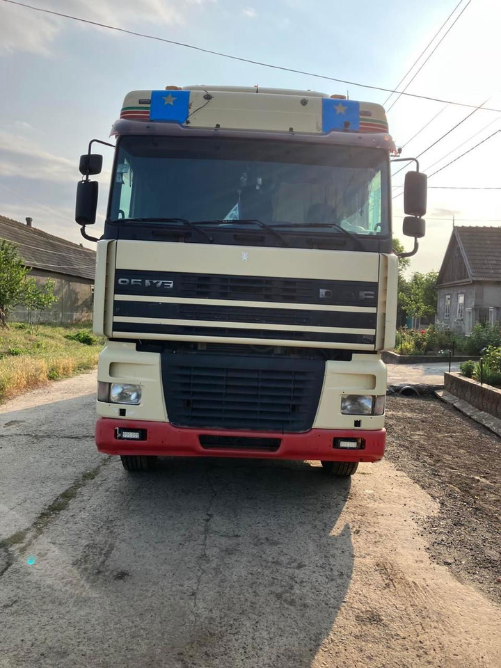 DAF XF 95 430 Platform - شاحنات مسطحة: صورة 1 DAF XF 95 430 Platform - شاحنات مسطحة: صورة 1