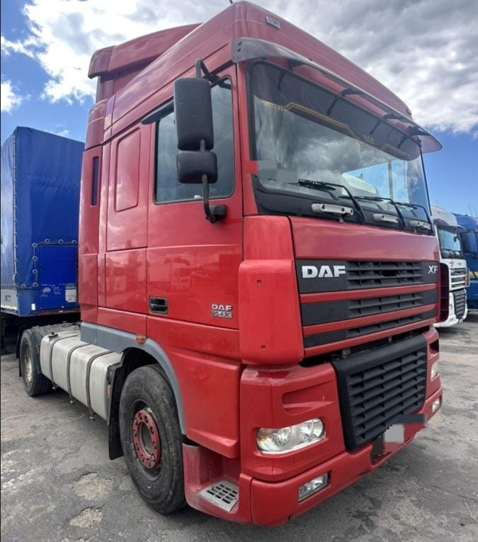 DAF XF 95 - رأس تريلا: صورة 2 DAF XF 95 - رأس تريلا: صورة 2