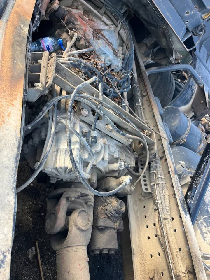 MAN 41.422 Tractor unit - رأس تريلا: صورة 4 MAN 41.422 Tractor unit - رأس تريلا: صورة 4