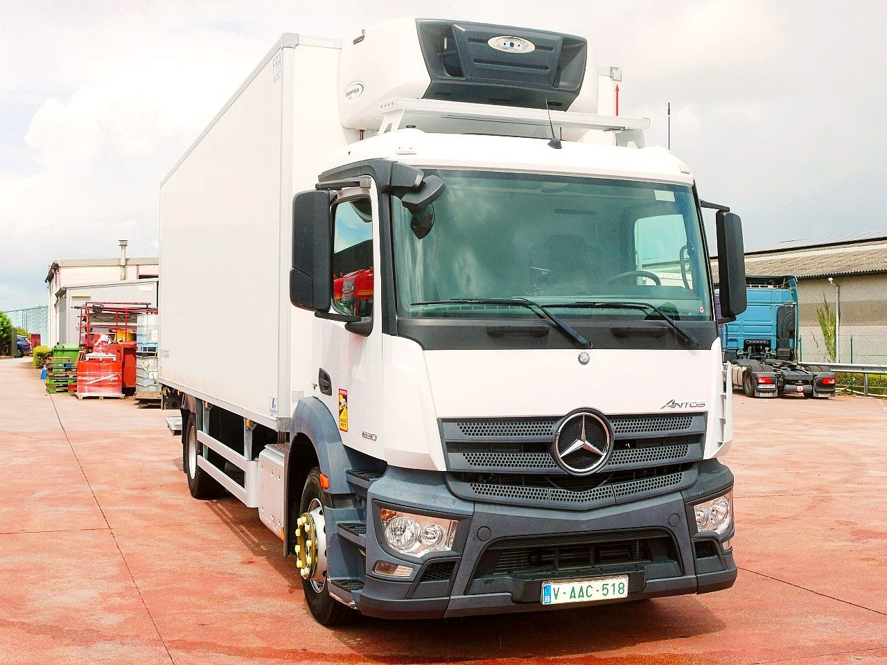 Mercedes-Benz 1830 ANTOS KUHLKOFFER CARRIER SUPRA 850 - شاحنة ذات مبرد: صورة 1 Mercedes-Benz 1830 ANTOS KUHLKOFFER CARRIER SUPRA 850 - شاحنة ذات مبرد: صورة 1