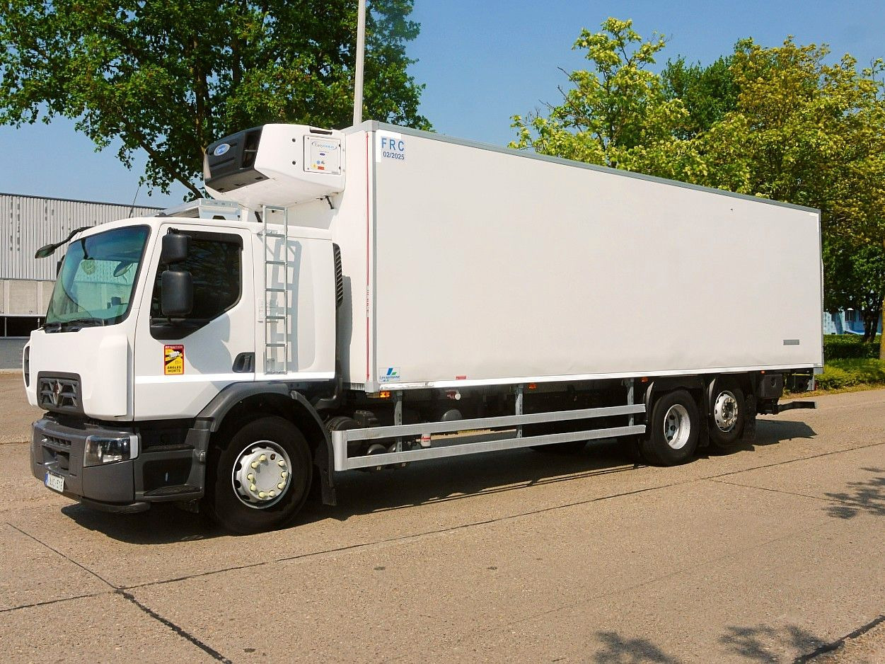 Renault D 26.320 6x2 KUHLKOFFER CARRIER SUPRA 850 XL CAB - شاحنة ذات مبرد: صورة 3 Renault D 26.320 6x2 KUHLKOFFER CARRIER SUPRA 850 XL CAB - شاحنة ذات مبرد: صورة 3