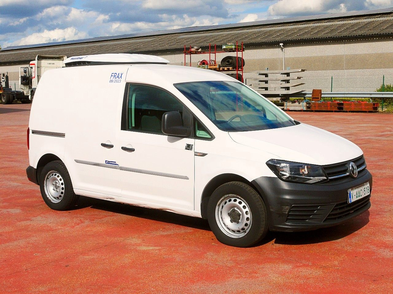 Volkswagen CADDY 2.0 KONVEKTA -2c A/C €6 - شاحنة توصيل مبردة: صورة 2 Volkswagen CADDY 2.0 KONVEKTA -2c A/C €6 - شاحنة توصيل مبردة: صورة 2