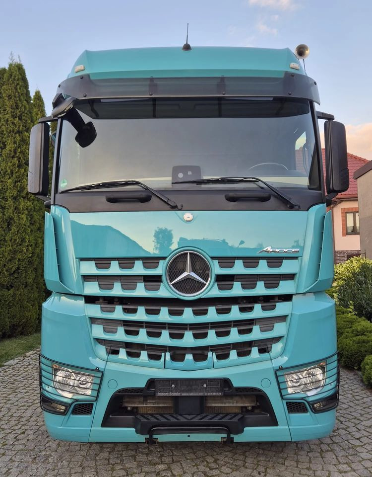 Mercedes-Benz AROCS - رأس تريلا: صورة 2 Mercedes-Benz AROCS - رأس تريلا: صورة 2