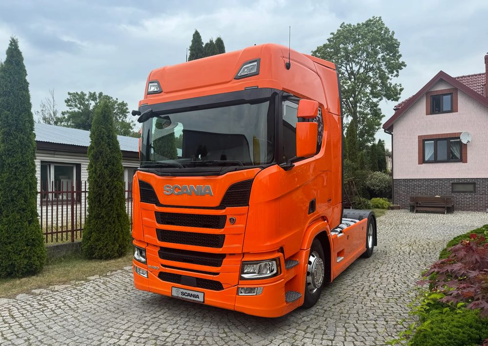 Scania R450 - مقطورة السحب: صورة 1 Scania R450 - مقطورة السحب: صورة 1