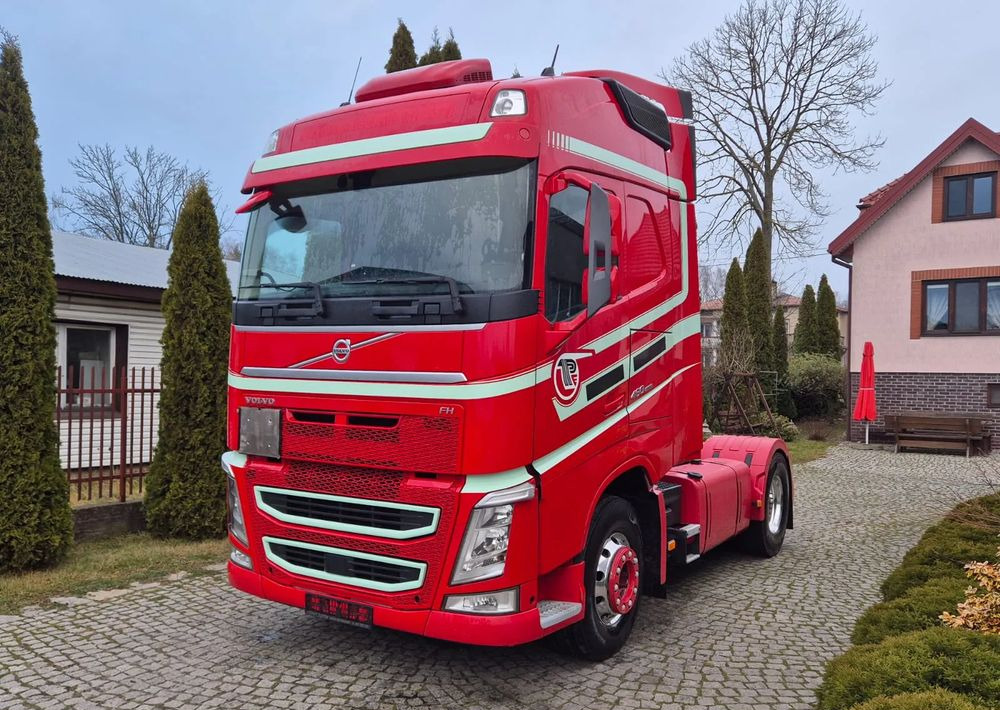 Volvo FH GLOBETROTTER - رأس تريلا: صورة 1 Volvo FH GLOBETROTTER - رأس تريلا: صورة 1