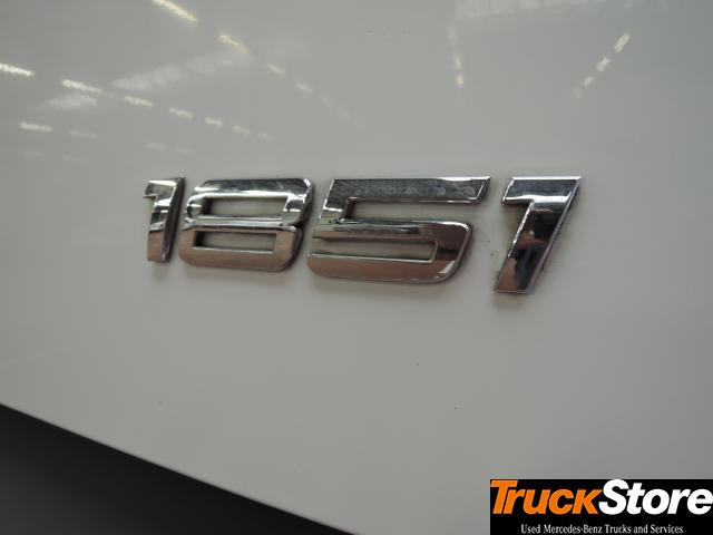 Mercedes-Benz Actros 1851 LS - مقطورة السحب: صورة 2 Mercedes-Benz Actros 1851 LS - مقطورة السحب: صورة 2