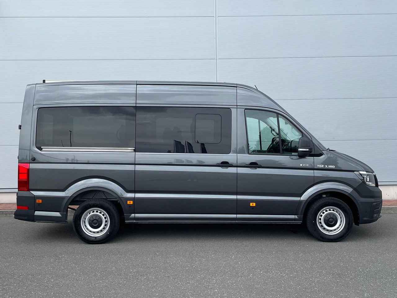 MAN TGE 3.180 Kombi L3H2 4x4 TEMPOMAT KAMERA 8-SITZE - حافلة صغيرة, ميكروباص: صورة 5 MAN TGE 3.180 Kombi L3H2 4x4 TEMPOMAT KAMERA 8-SITZE - حافلة صغيرة, ميكروباص: صورة 5
