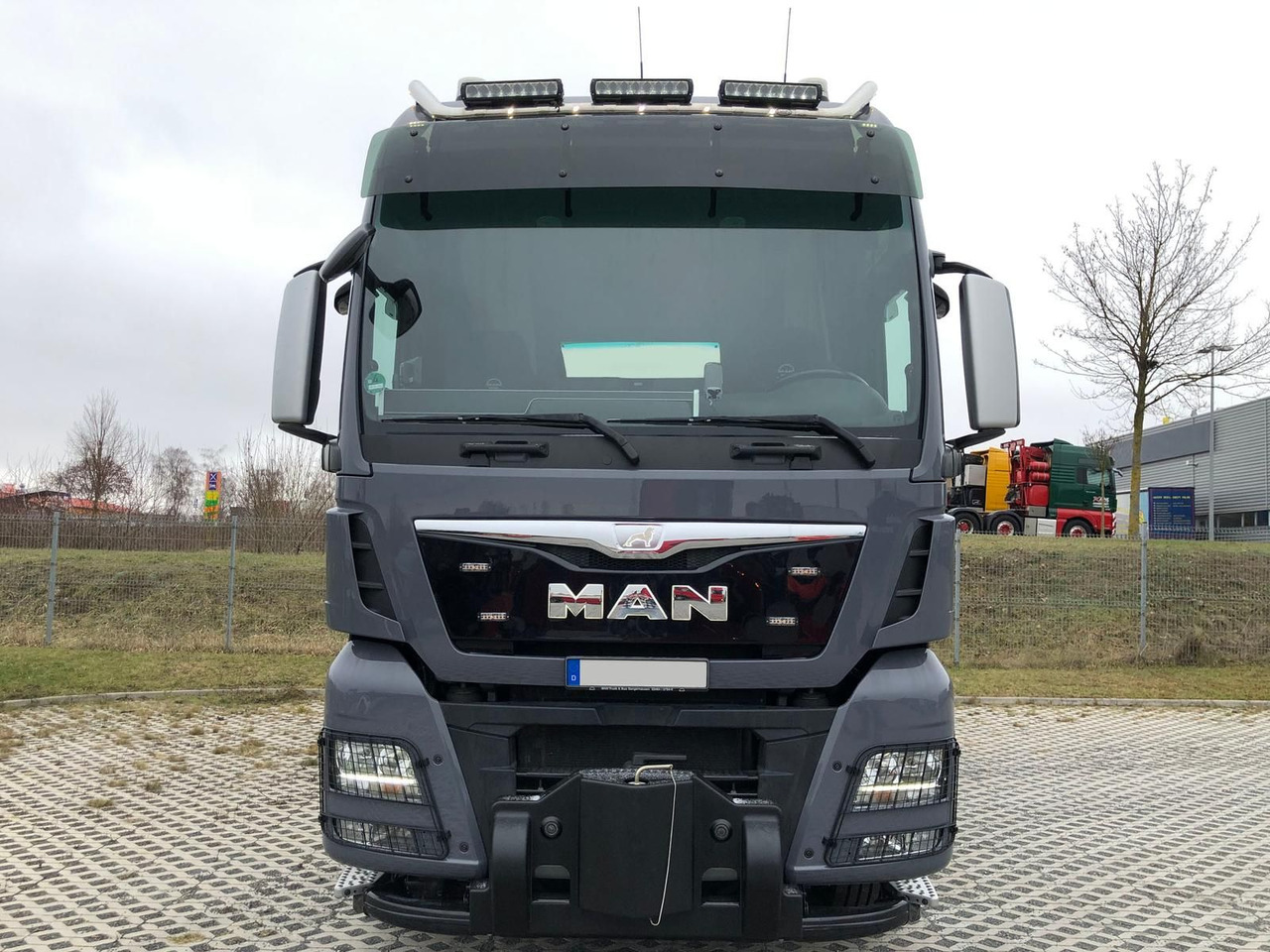 MAN TGX 41.640 8x4 Euro 6,Schwerlast 250t - رأس تريلا: صورة 3 MAN TGX 41.640 8x4 Euro 6,Schwerlast 250t - رأس تريلا: صورة 3