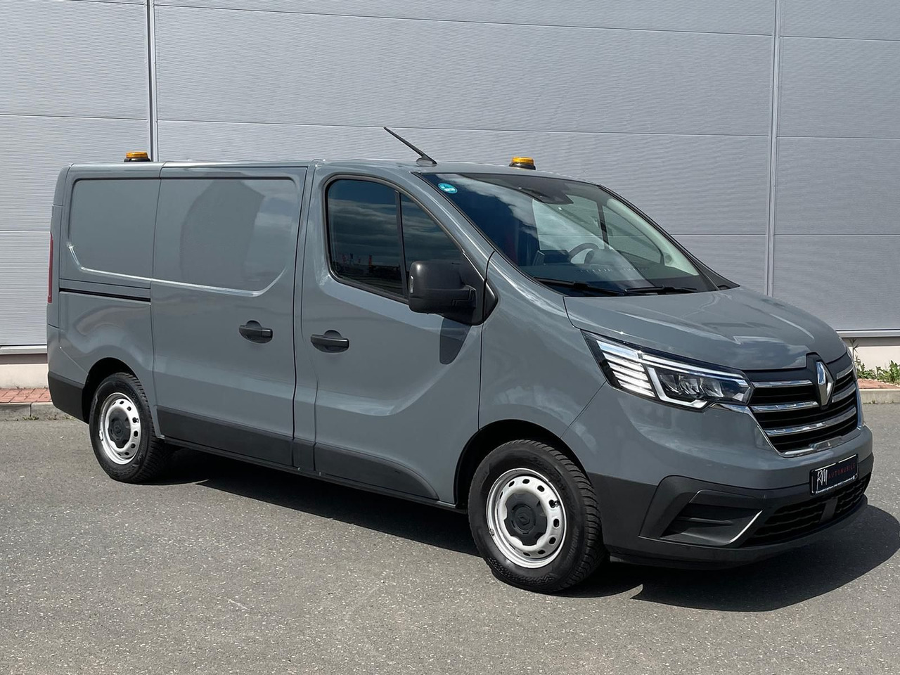 Renault Trafic Kasten RED EDITION L1H1 AHK LED DAB MFL - ميكروباص: صورة 2 Renault Trafic Kasten RED EDITION L1H1 AHK LED DAB MFL - ميكروباص: صورة 2
