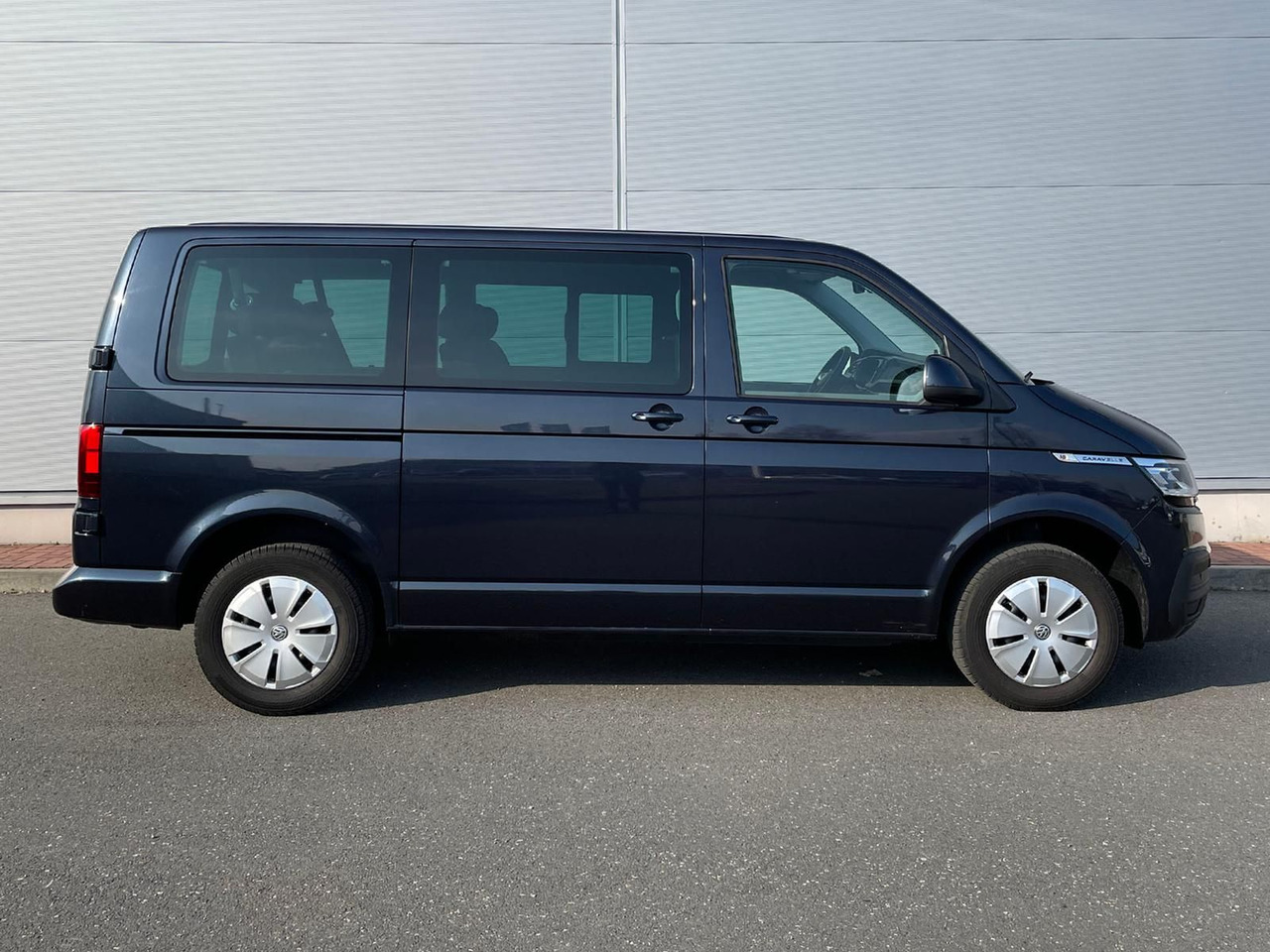 Volkswagen T6.1 Caravelle Comfortline NAV LED TEMP DAB PDC - ميكروباص: صورة 5 Volkswagen T6.1 Caravelle Comfortline NAV LED TEMP DAB PDC - ميكروباص: صورة 5