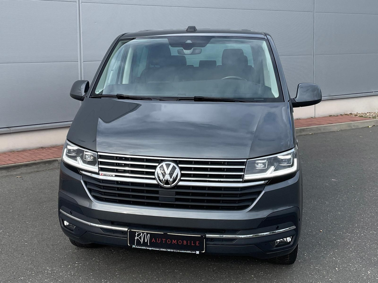 Volkswagen T6.1 Multivan Comfortline 4M ACC KAMERA SITZHZ - حافلة صغيرة, ميكروباص: صورة 4 Volkswagen T6.1 Multivan Comfortline 4M ACC KAMERA SITZHZ - حافلة صغيرة, ميكروباص: صورة 4