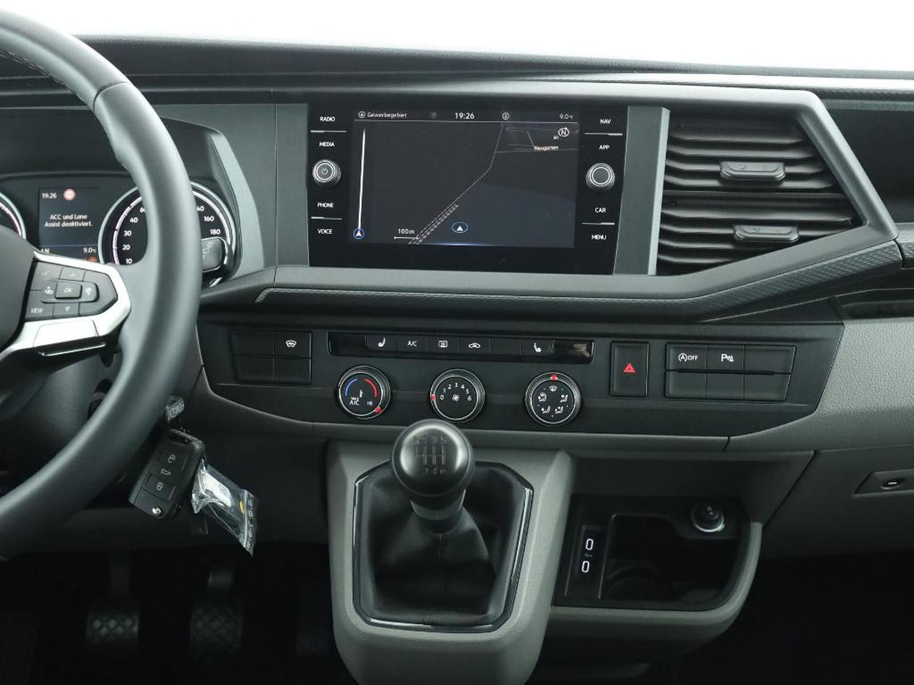 Volkswagen T6.1 Transporter Kombi KR LED STANDHZ ACC NAVI - ميكروباص: صورة 5 Volkswagen T6.1 Transporter Kombi KR LED STANDHZ ACC NAVI - ميكروباص: صورة 5