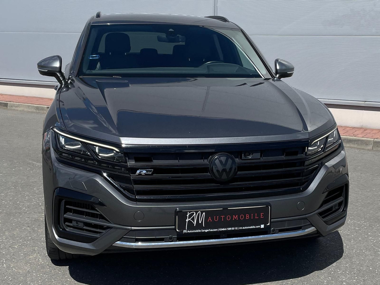 Volkswagen Touareg 4.0 V8 TDI One Million 4M LEDER AHK ACC - سيارة دفع رباعي: صورة 3 Volkswagen Touareg 4.0 V8 TDI One Million 4M LEDER AHK ACC - سيارة دفع رباعي: صورة 3