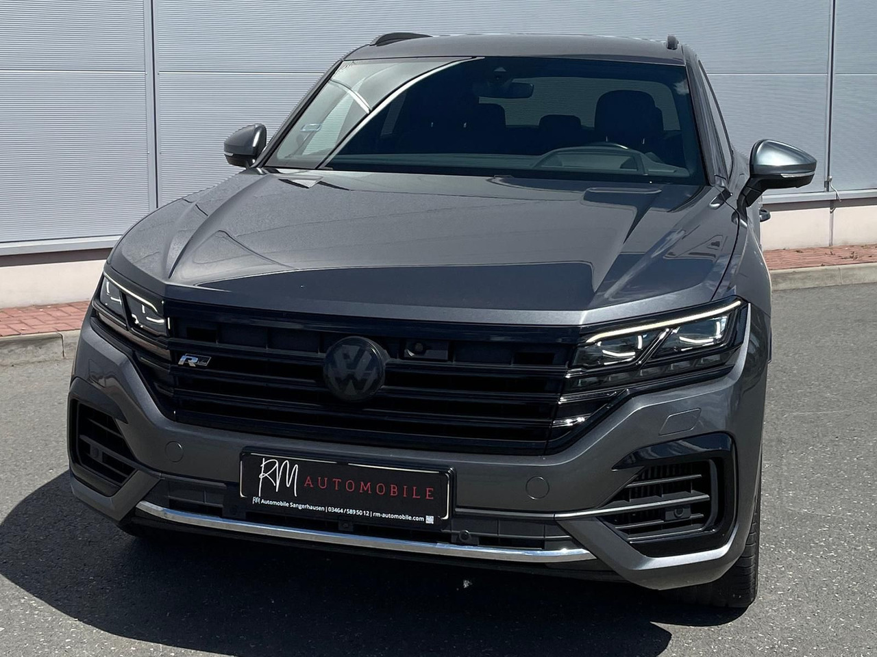 Volkswagen Touareg 4.0 V8 TDI One Million 4M LEDER AHK ACC - سيارة دفع رباعي: صورة 4 Volkswagen Touareg 4.0 V8 TDI One Million 4M LEDER AHK ACC - سيارة دفع رباعي: صورة 4
