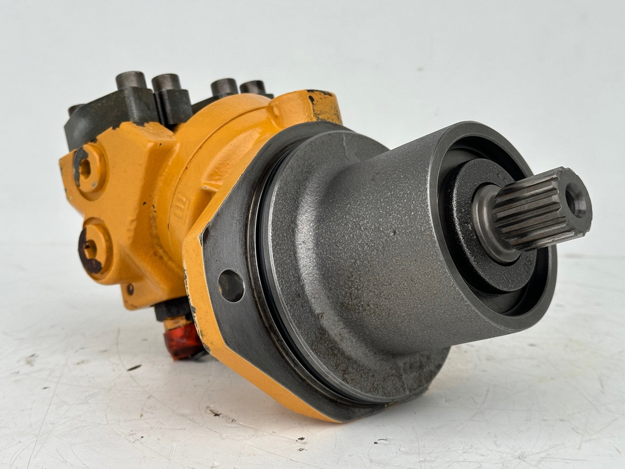 LIEBHERR Konstantmotor mit ID-Nr.5008984-ID-Nr.5007150 – Hydromatik Rexroth Axialkolbenmotor mit Nr.2000349 Typ:A2FE23/61W-NAL191. A308,A310,A312,A900ZW,R308,R310,R312,LOS914,R914,R916. #4064579.DK# - موتور هيدروليكي - حفّار: صورة 3 LIEBHERR Konstantmotor mit ID-Nr.5008984-ID-Nr.5007150 – Hydromatik Rexroth Axialkolbenmotor mit Nr.2000349 Typ:A2FE23/61W-NAL191. A308,A310,A312,A900ZW,R308,R310,R312,LOS914,R914,R916. #4064579.DK# - موتور هيدروليكي - حفّار: صورة 3