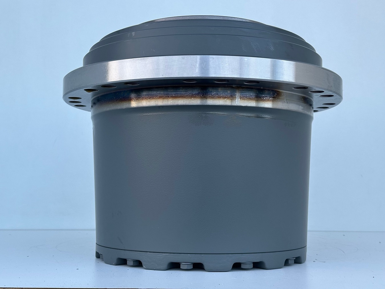 LIEBHERR Original Liebherr Fahrantrieb Typ:LPI0700 30S 0002 00 mit ID-Nr.12891035 – ID-Nr.12977341. R922-1487, R924-1677, R926 K-LC-1827, R926-1715. #12891035.545-01664# - محرك السفر - حفار زاحف: صورة 3 LIEBHERR Original Liebherr Fahrantrieb Typ:LPI0700 30S 0002 00 mit ID-Nr.12891035 – ID-Nr.12977341. R922-1487, R924-1677, R926 K-LC-1827, R926-1715. #12891035.545-01664# - محرك السفر - حفار زاحف: صورة 3