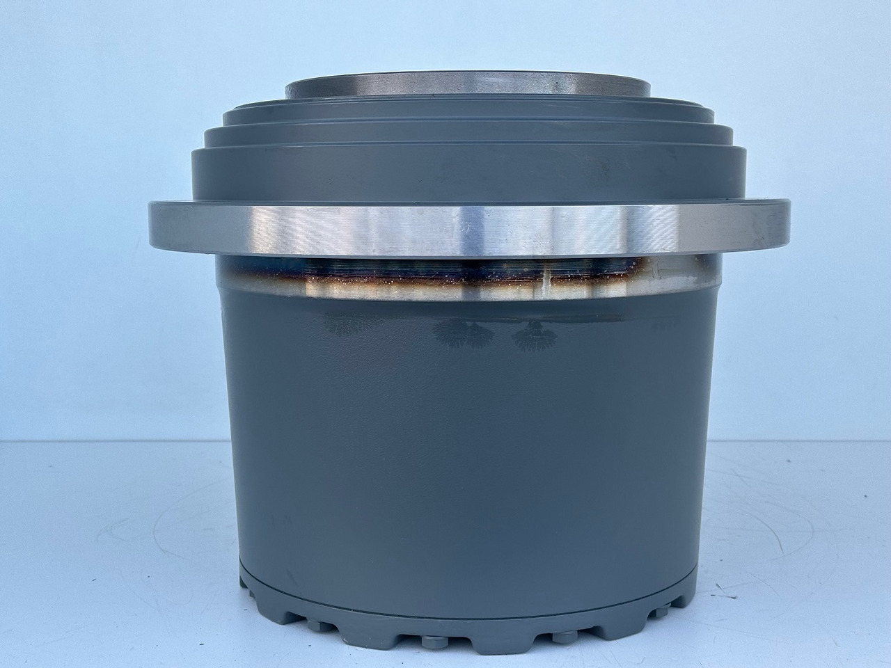 LIEBHERR Original Liebherr Fahrantrieb Typ:LPI0700 30S 0002 00 mit ID-Nr.12891035 – ID-Nr.12977341. R922-1487, R924-1677, R926 K-LC-1827, R926-1715. #12891035.545-01664# - محرك السفر - حفار زاحف: صورة 2 LIEBHERR Original Liebherr Fahrantrieb Typ:LPI0700 30S 0002 00 mit ID-Nr.12891035 – ID-Nr.12977341. R922-1487, R924-1677, R926 K-LC-1827, R926-1715. #12891035.545-01664# - محرك السفر - حفار زاحف: صورة 2