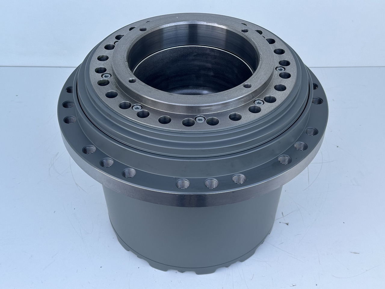 LIEBHERR Original Liebherr Fahrantrieb Typ:LPI0700 30S 0002 00 mit ID-Nr.12891035 – ID-Nr.12977341. R922-1487, R924-1677, R926 K-LC-1827, R926-1715. #12891035.545-01664# - محرك السفر - حفار زاحف: صورة 1 LIEBHERR Original Liebherr Fahrantrieb Typ:LPI0700 30S 0002 00 mit ID-Nr.12891035 – ID-Nr.12977341. R922-1487, R924-1677, R926 K-LC-1827, R926-1715. #12891035.545-01664# - محرك السفر - حفار زاحف: صورة 1