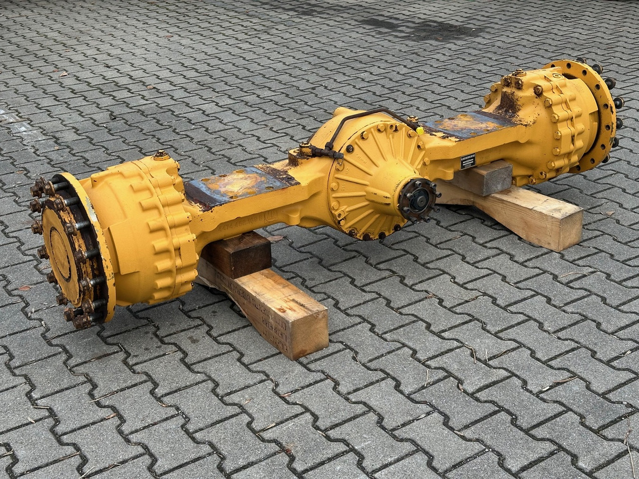 LIEBHERR Original Vorderachse-Planetenstarrachse Typ:MT-L3085/DKV-P4. ID-Nr.10022956 – ID-Nr.10045102 – ID-Nr.10425798. L544-443, L544-445, L550-456. #10425798.1791457# - لمحور الأمامي - اللودر بعجل: صورة 2 LIEBHERR Original Vorderachse-Planetenstarrachse Typ:MT-L3085/DKV-P4. ID-Nr.10022956 – ID-Nr.10045102 – ID-Nr.10425798. L544-443, L544-445, L550-456. #10425798.1791457# - لمحور الأمامي - اللودر بعجل: صورة 2