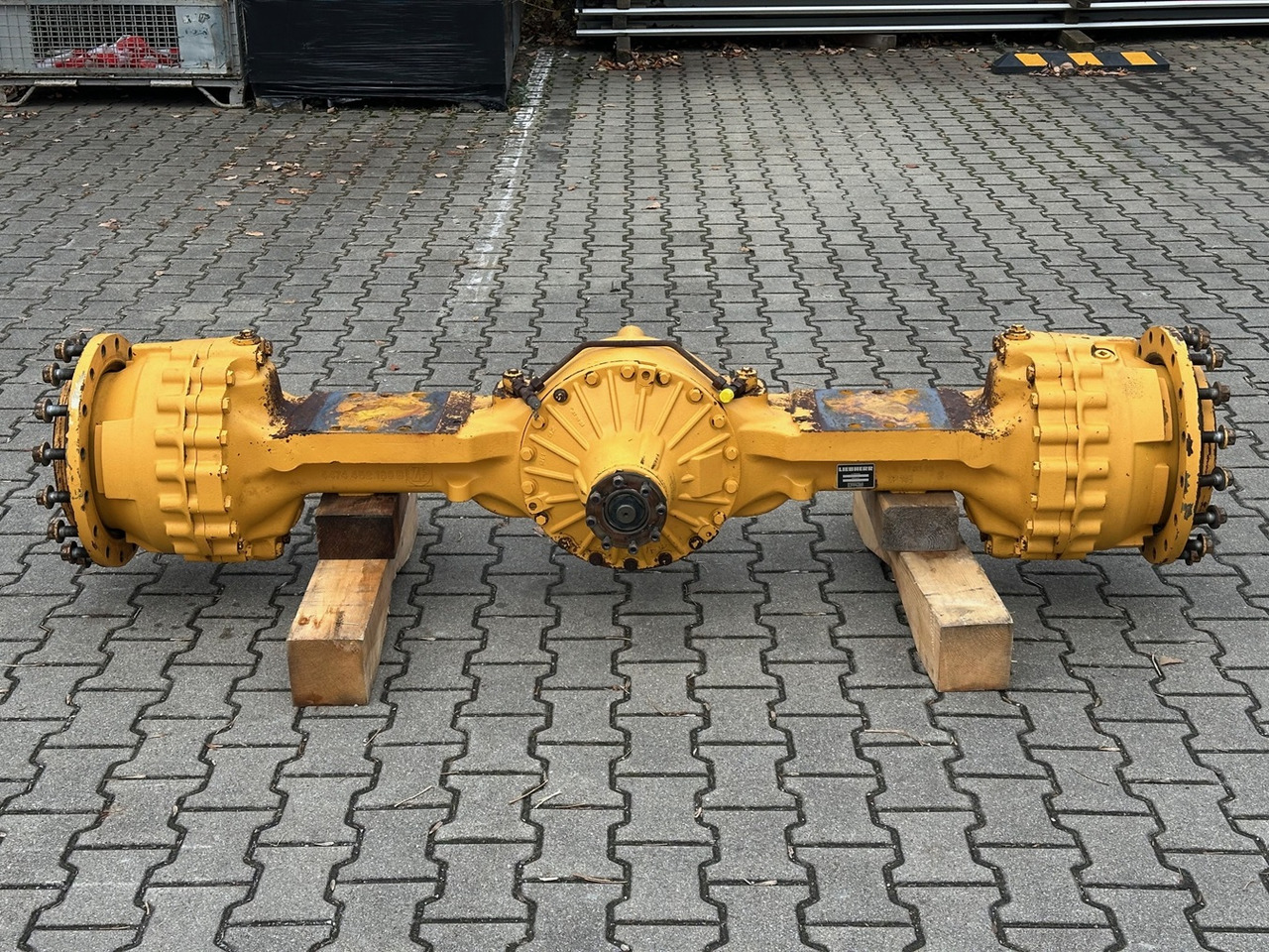 LIEBHERR Original Vorderachse-Planetenstarrachse Typ:MT-L3085/DKV-P4. ID-Nr.10022956 – ID-Nr.10045102 – ID-Nr.10425798. L544-443, L544-445, L550-456. #10425798.1791457# - لمحور الأمامي - اللودر بعجل: صورة 1 LIEBHERR Original Vorderachse-Planetenstarrachse Typ:MT-L3085/DKV-P4. ID-Nr.10022956 – ID-Nr.10045102 – ID-Nr.10425798. L544-443, L544-445, L550-456. #10425798.1791457# - لمحور الأمامي - اللودر بعجل: صورة 1