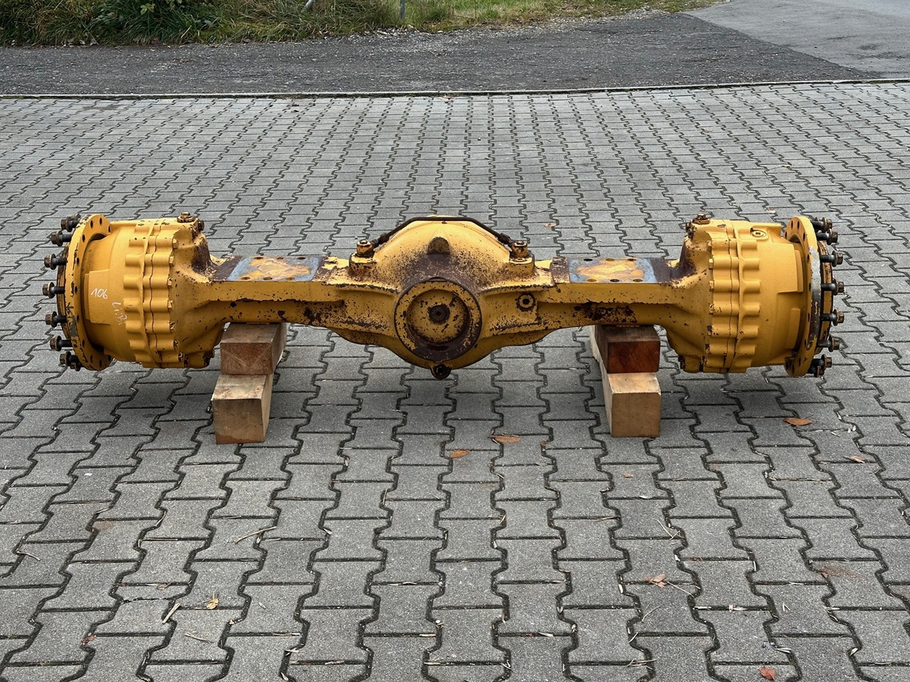 LIEBHERR Original Vorderachse-Planetenstarrachse Typ:MT-L3085/DKV-P4. ID-Nr.10022956 – ID-Nr.10045102 – ID-Nr.10425798. L544-443, L544-445, L550-456. #10425798.1791457# - لمحور الأمامي - اللودر بعجل: صورة 4 LIEBHERR Original Vorderachse-Planetenstarrachse Typ:MT-L3085/DKV-P4. ID-Nr.10022956 – ID-Nr.10045102 – ID-Nr.10425798. L544-443, L544-445, L550-456. #10425798.1791457# - لمحور الأمامي - اللودر بعجل: صورة 4