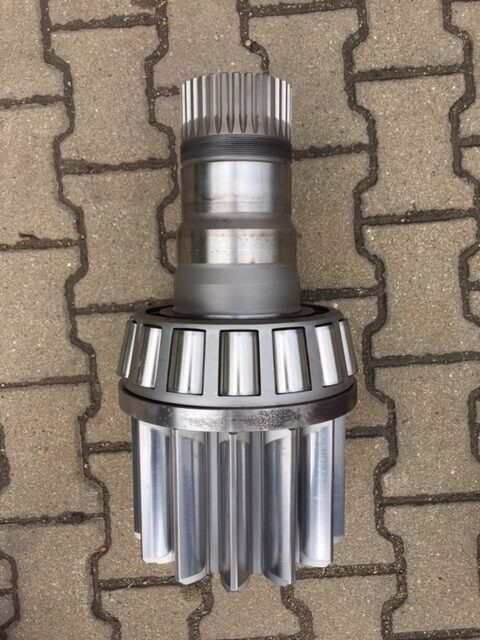Liebherr Abtriebswelle ID-Nr.90011486. SAT375/279. P9150-1135, R9150-1133, R9150-1438, R9150-1592, R9150-1653, R9150-1857, R964C . #F04# - نصف رمح - حفّار: صورة 1 Liebherr Abtriebswelle ID-Nr.90011486. SAT375/279. P9150-1135, R9150-1133, R9150-1438, R9150-1592, R9150-1653, R9150-1857, R964C . #F04# - نصف رمح - حفّار: صورة 1