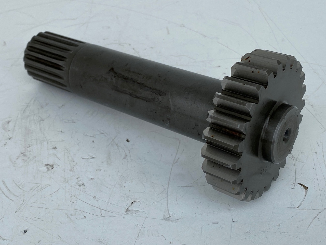 Liebherr Antriebswelle ID-Nr.9443859 - ID-Nr.944385903. LH60, LH80, ER934, ER944, LOS944, LOS946, LOS950, LOS954, R944, R946, R950, R954, RZG390. #AN2804# - صندوق التروس - حفار زاحف: صورة 3 Liebherr Antriebswelle ID-Nr.9443859 - ID-Nr.944385903. LH60, LH80, ER934, ER944, LOS944, LOS946, LOS950, LOS954, R944, R946, R950, R954, RZG390. #AN2804# - صندوق التروس - حفار زاحف: صورة 3