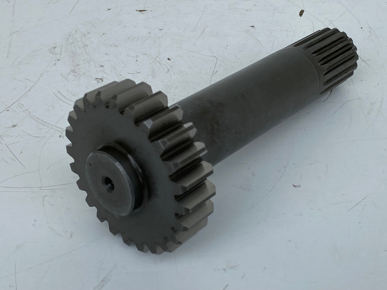 Liebherr Antriebswelle ID-Nr.9443859 - ID-Nr.944385903. LH60, LH80, ER934, ER944, LOS944, LOS946, LOS950, LOS954, R944, R946, R950, R954, RZG390. #AN2804# - صندوق التروس - حفار زاحف: صورة 2 Liebherr Antriebswelle ID-Nr.9443859 - ID-Nr.944385903. LH60, LH80, ER934, ER944, LOS944, LOS946, LOS950, LOS954, R944, R946, R950, R954, RZG390. #AN2804# - صندوق التروس - حفار زاحف: صورة 2