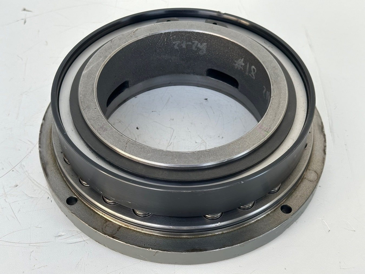 Liebherr Bremse ID-Nr.90009255. SAT250/278 - SAT250/287. A913 COMP, A914 COMP, A914, A916 COMP, A916, A918 COMP, A918, A920, A922 RAIL, A924 RAIL, LH18, LH22, LH24, LH26, R914 COMP, R914 RAIL, R914, - محرك سوينغ - حفار زاحف: صورة 4 Liebherr Bremse ID-Nr.90009255. SAT250/278 - SAT250/287. A913 COMP, A914 COMP, A914, A916 COMP, A916, A918 COMP, A918, A920, A922 RAIL, A924 RAIL, LH18, LH22, LH24, LH26, R914 COMP, R914 RAIL, R914, - محرك سوينغ - حفار زاحف: صورة 4