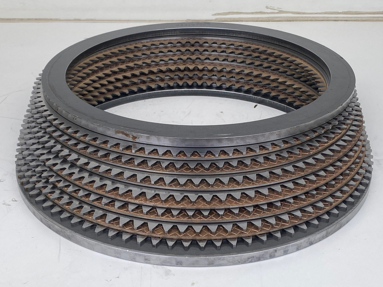 Liebherr Bremslamellensatz ID-Nr.944315203 - ID-Nr.9441970 - ID-Nr.9441971 - ID-Nr.9442508. #BREMLS02# - صندوق التروس - حفار زاحف: صورة 2 Liebherr Bremslamellensatz ID-Nr.944315203 - ID-Nr.9441970 - ID-Nr.9441971 - ID-Nr.9442508. #BREMLS02# - صندوق التروس - حفار زاحف: صورة 2