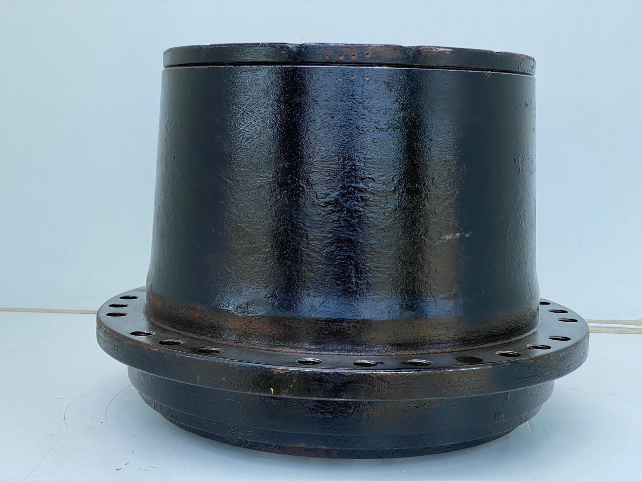 Liebherr Fahrantrieb FAT355P076. ID-Nr.969455101 - ID-Nr.969524001 - ID-Nr.90022900. LO1916, LOS916, R906, R916, R922, R924. #2088# - محرك السفر - حفار زاحف: صورة 4 Liebherr Fahrantrieb FAT355P076. ID-Nr.969455101 - ID-Nr.969524001 - ID-Nr.90022900. LO1916, LOS916, R906, R916, R922, R924. #2088# - محرك السفر - حفار زاحف: صورة 4