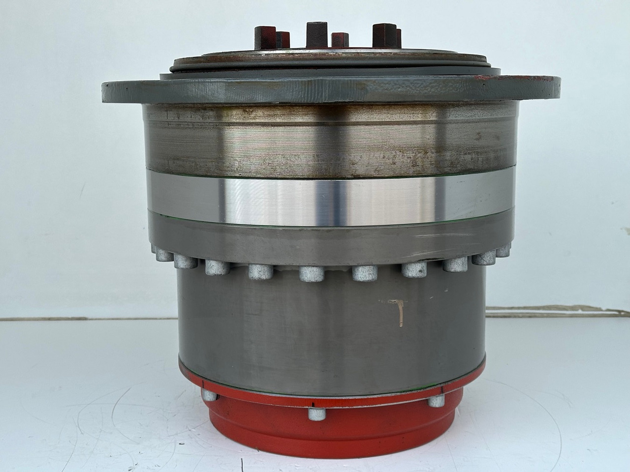 Liebherr Planeteneinschubgetriebe ID-Nr.90026324. 195HC-LH6/12, LH250EC-B, LH270EC-B, LH285EB-B, LH340EC-B, LH380EC-B. #90026324.159-0372# - علبة التروس و قطع الغيار - آلات أخرى: صورة 2 Liebherr Planeteneinschubgetriebe ID-Nr.90026324. 195HC-LH6/12, LH250EC-B, LH270EC-B, LH285EB-B, LH340EC-B, LH380EC-B. #90026324.159-0372# - علبة التروس و قطع الغيار - آلات أخرى: صورة 2