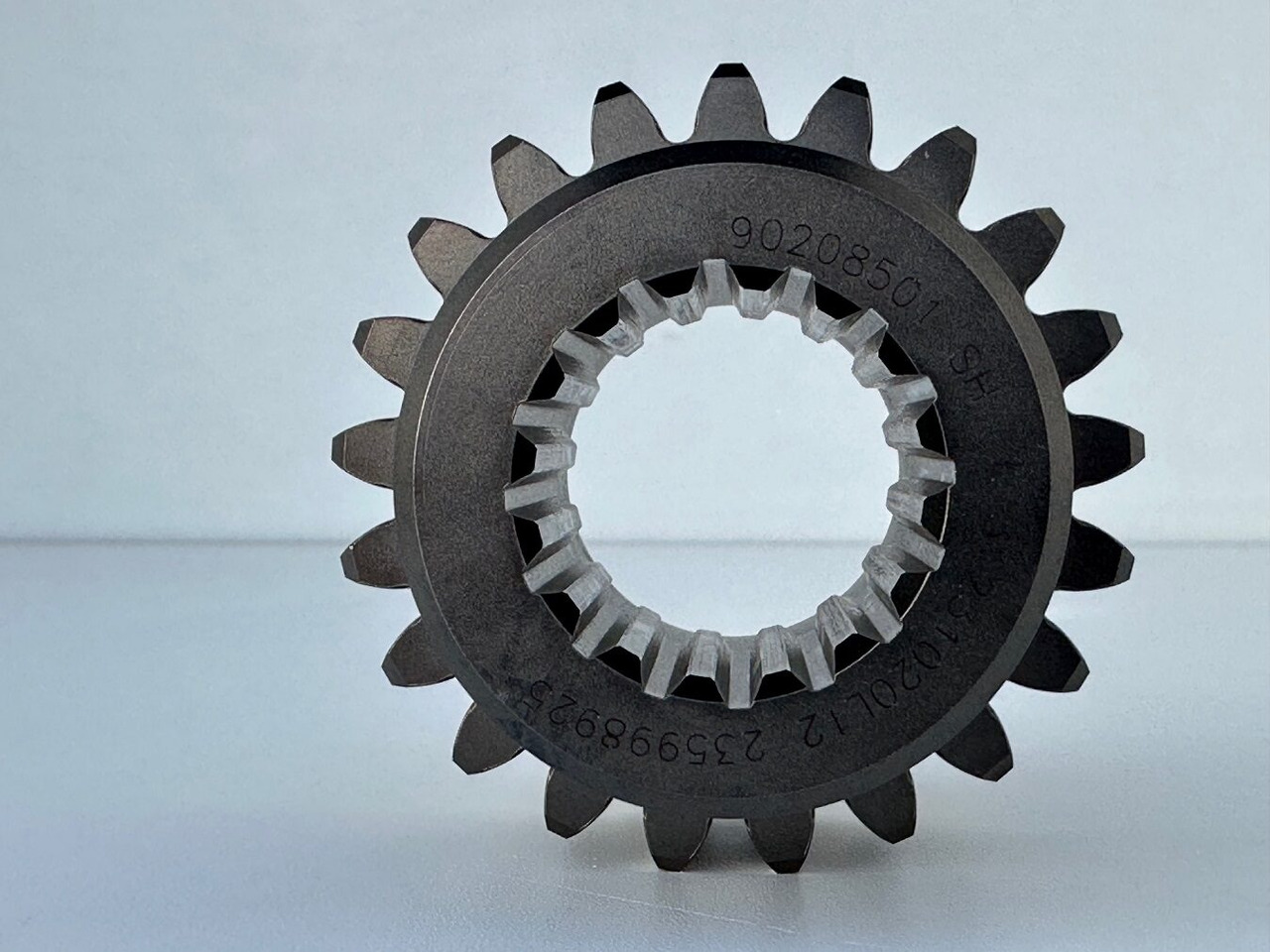 محرك سوينغ - آلات الإنشاء للبيع Liebherr Sonnenrad ID-Nr.932778101 - ID-Nr.90208501. SAT325/242, SAT325/254, SAT325/294. A900, A944, LH60, R936, R942, R944, R946, R950. #90208501.02.02#: صورة 10 محرك سوينغ - آلات الإنشاء للبيع Liebherr Sonnenrad ID-Nr.932778101 - ID-Nr.90208501. SAT325/242, SAT325/254, SAT325/294. A900, A944, LH60, R936, R942, R944, R946, R950. #90208501.02.02#: صورة 10