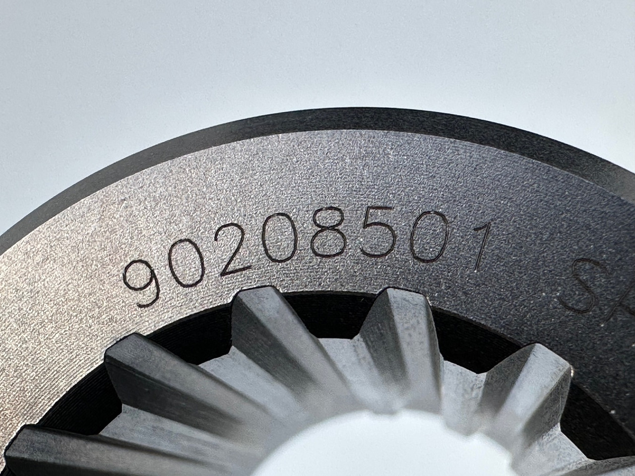 محرك سوينغ - آلات الإنشاء للبيع Liebherr Sonnenrad ID-Nr.932778101 - ID-Nr.90208501. SAT325/242, SAT325/254, SAT325/294. A900, A944, LH60, R936, R942, R944, R946, R950. #90208501.02.02#: صورة 12 محرك سوينغ - آلات الإنشاء للبيع Liebherr Sonnenrad ID-Nr.932778101 - ID-Nr.90208501. SAT325/242, SAT325/254, SAT325/294. A900, A944, LH60, R936, R942, R944, R946, R950. #90208501.02.02#: صورة 12