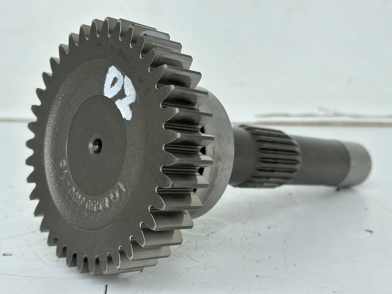 Liebherr Triebwelle ID-Nr.10117140 mit Zylinderrollenlager ID-Nr.7080150 - ID-Nr.7380070. A914, A922, A924, A928, LH30, LH35, P914, P924, R906, R914, R916, R924, R924 COMP. #101171470.02# - مضخة هيدروليكية - آلات الإنشاء: صورة 1 Liebherr Triebwelle ID-Nr.10117140 mit Zylinderrollenlager ID-Nr.7080150 - ID-Nr.7380070. A914, A922, A924, A928, LH30, LH35, P914, P924, R906, R914, R916, R924, R924 COMP. #101171470.02# - مضخة هيدروليكية - آلات الإنشاء: صورة 1