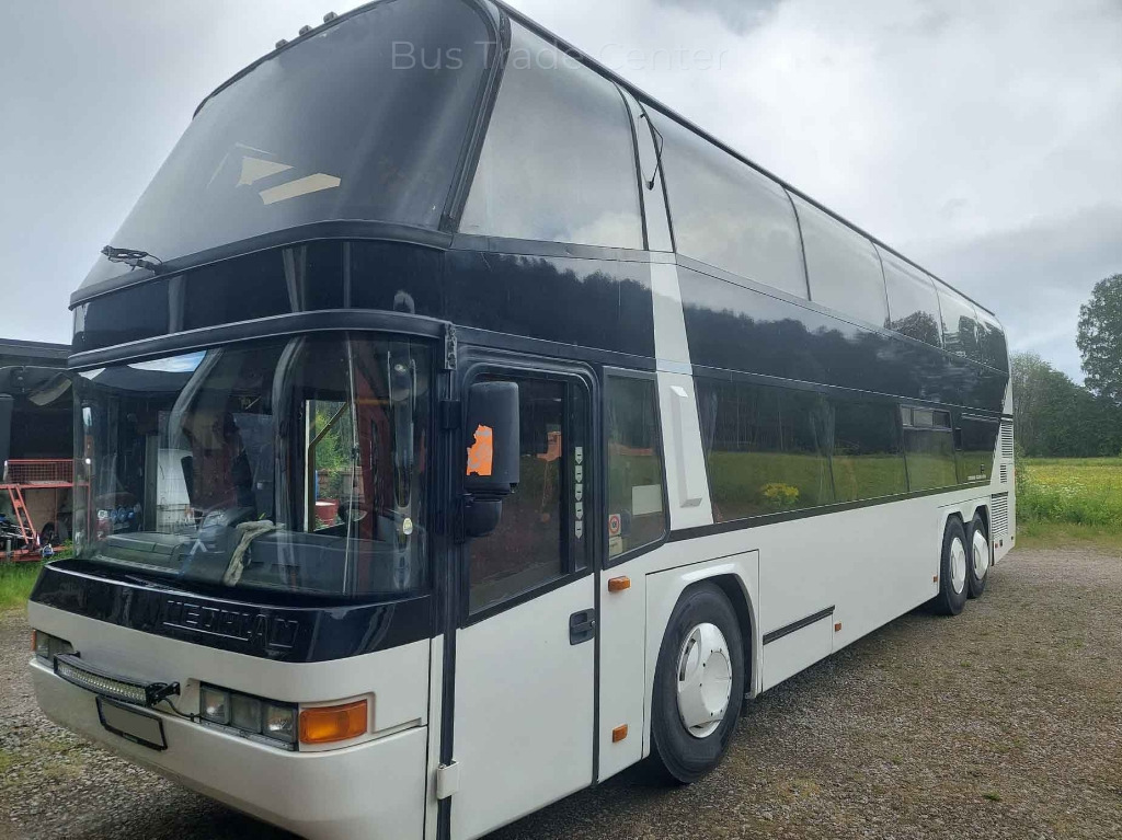 NEOPLAN Skyliner N122/3 - حافلة نقل لمسافات طويلة: صورة 2 NEOPLAN Skyliner N122/3 - حافلة نقل لمسافات طويلة: صورة 2