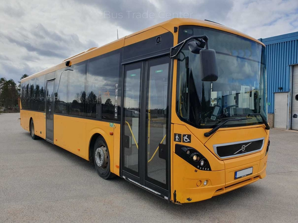 VOLVO 8900 B8RLE - حافلة الضواحي: صورة 1 VOLVO 8900 B8RLE - حافلة الضواحي: صورة 1