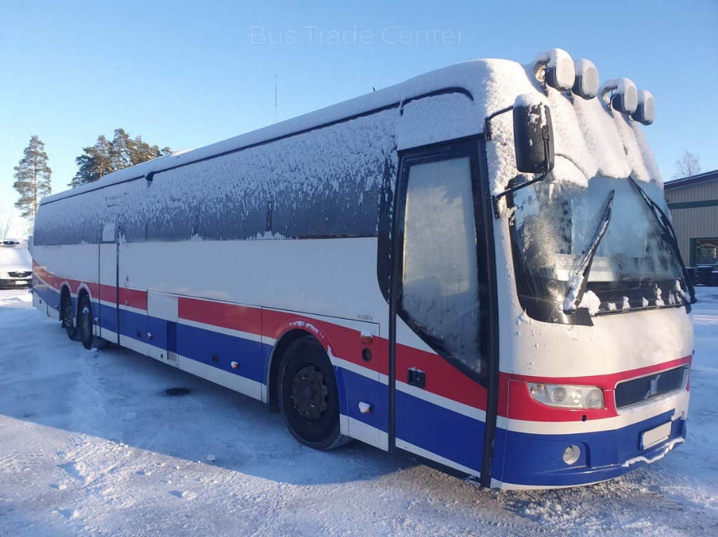 VOLVO 9700S NL B12M - حافلة الضواحي: صورة 1 VOLVO 9700S NL B12M - حافلة الضواحي: صورة 1